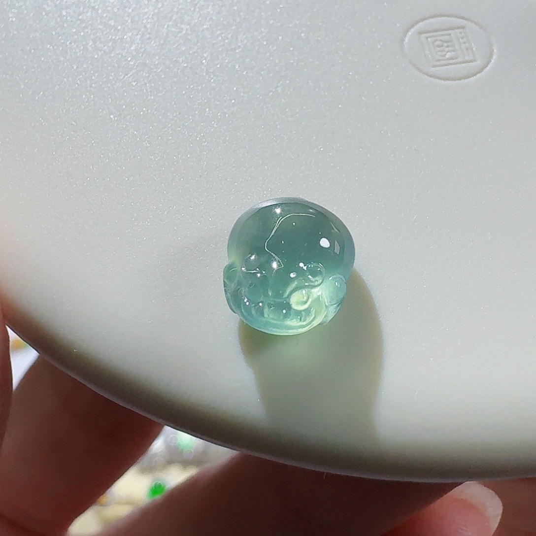 翡翠颈饰未镶嵌金蟾