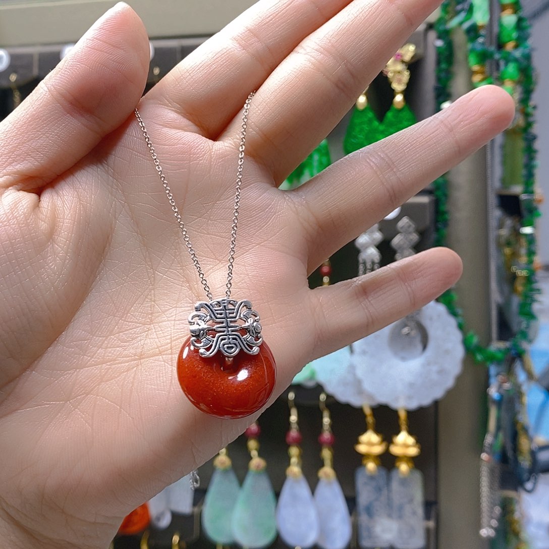 未镶嵌翡翠耳饰翡翠