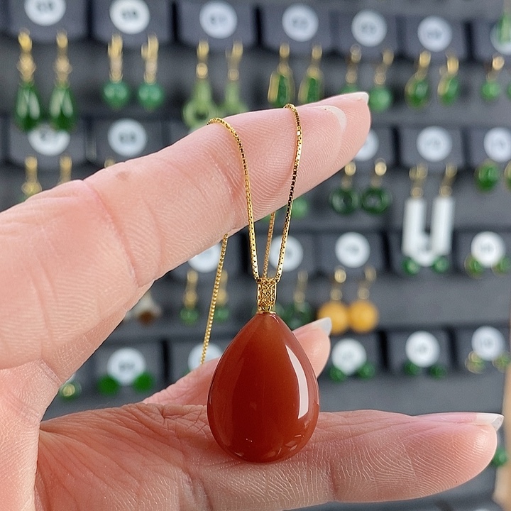 南红玛瑙吊坠(赠链)银S925镶嵌