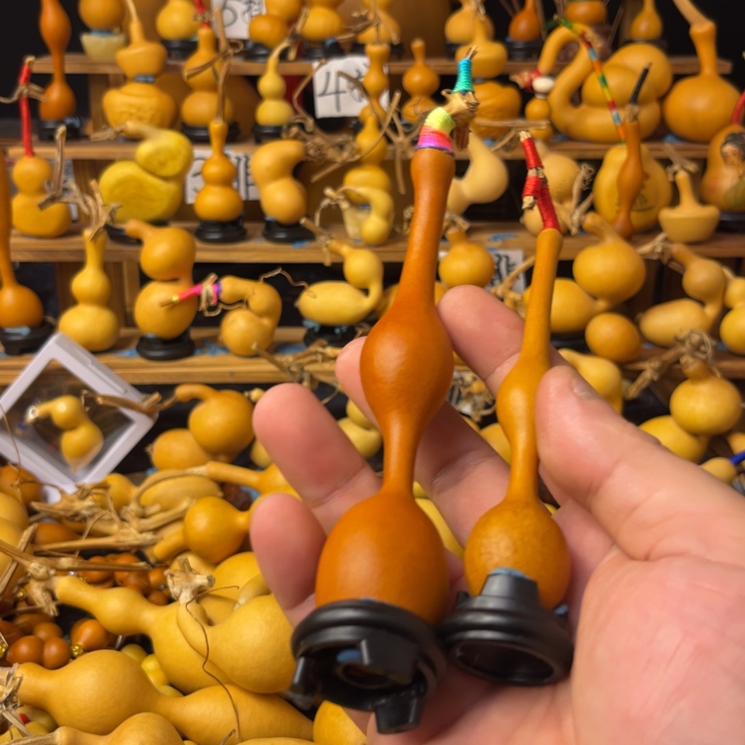 岳***好你在干吗呢你不在我就不