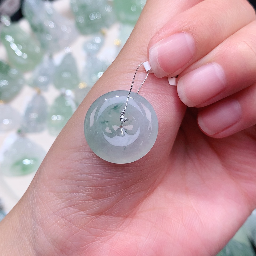 翡翠未镶嵌颈饰飘花扣20.3，5