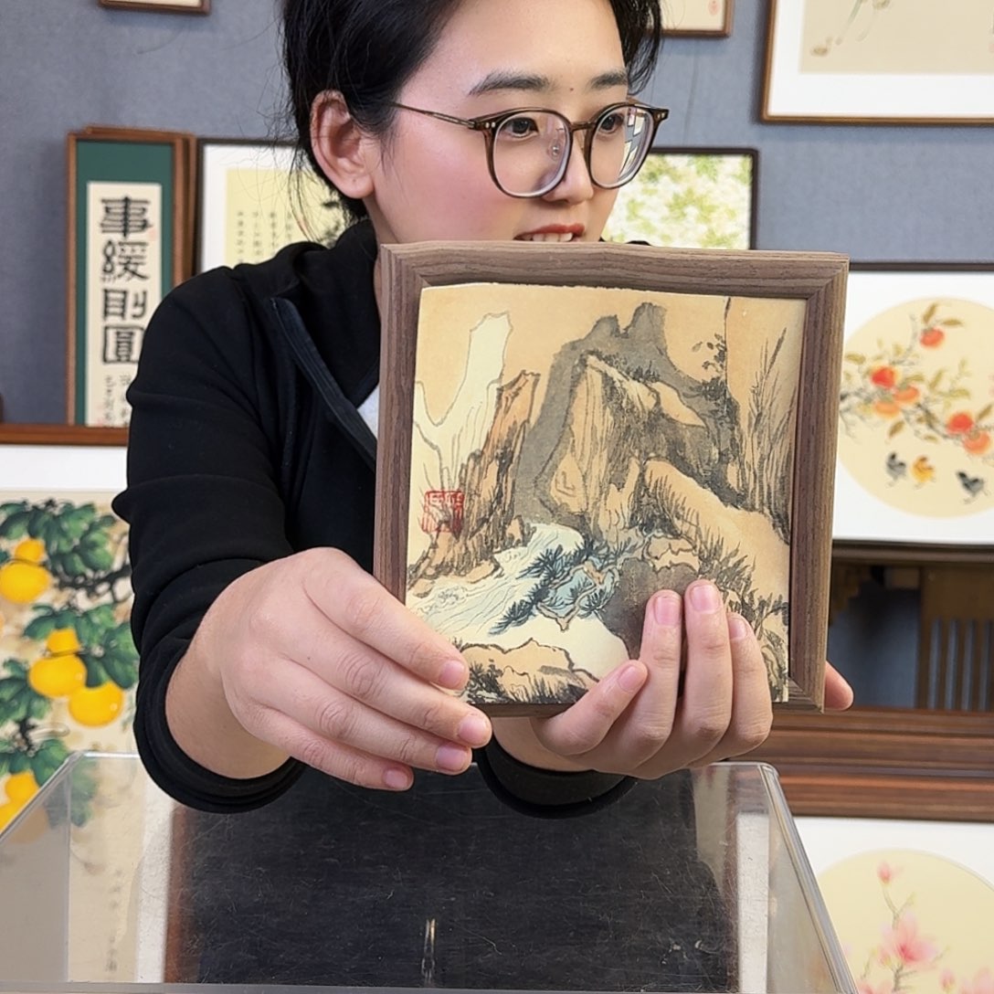 国画手绘带框尺寸：15*15