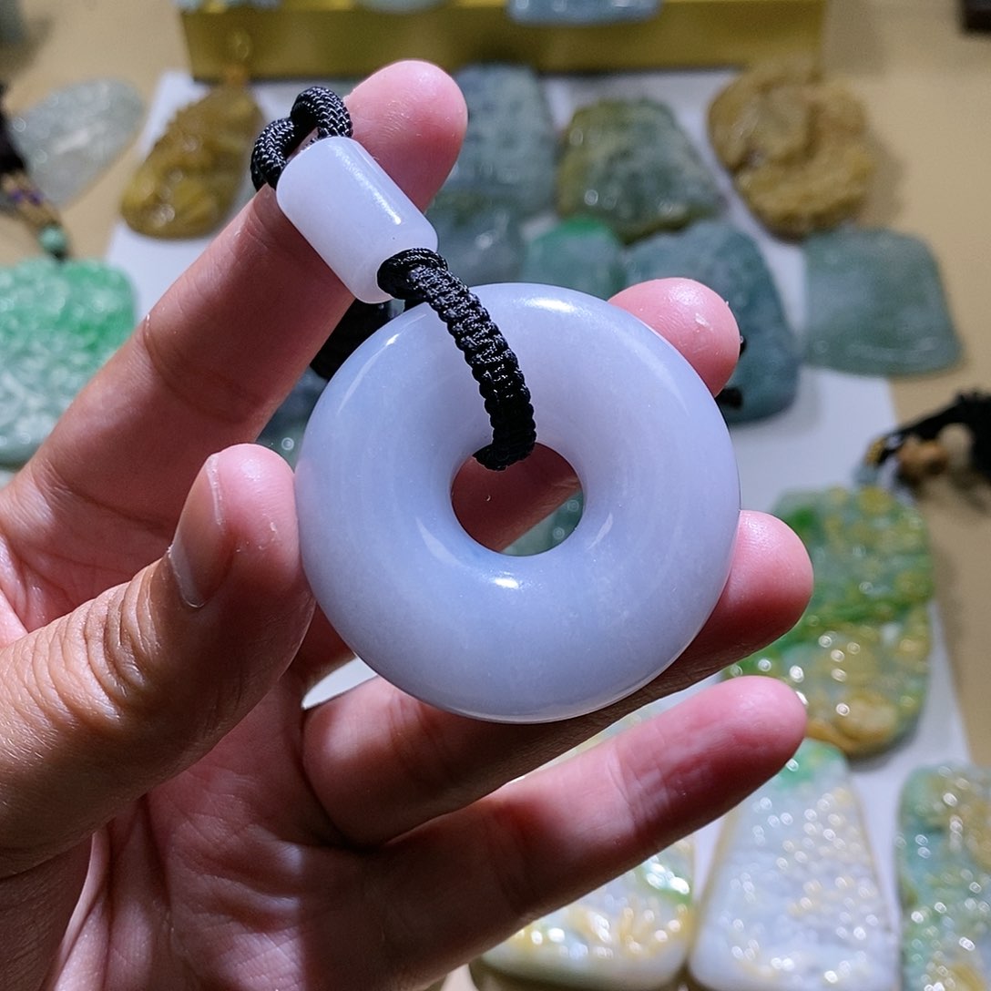 【闪购商品】翡翠颈饰未镶嵌吊坠