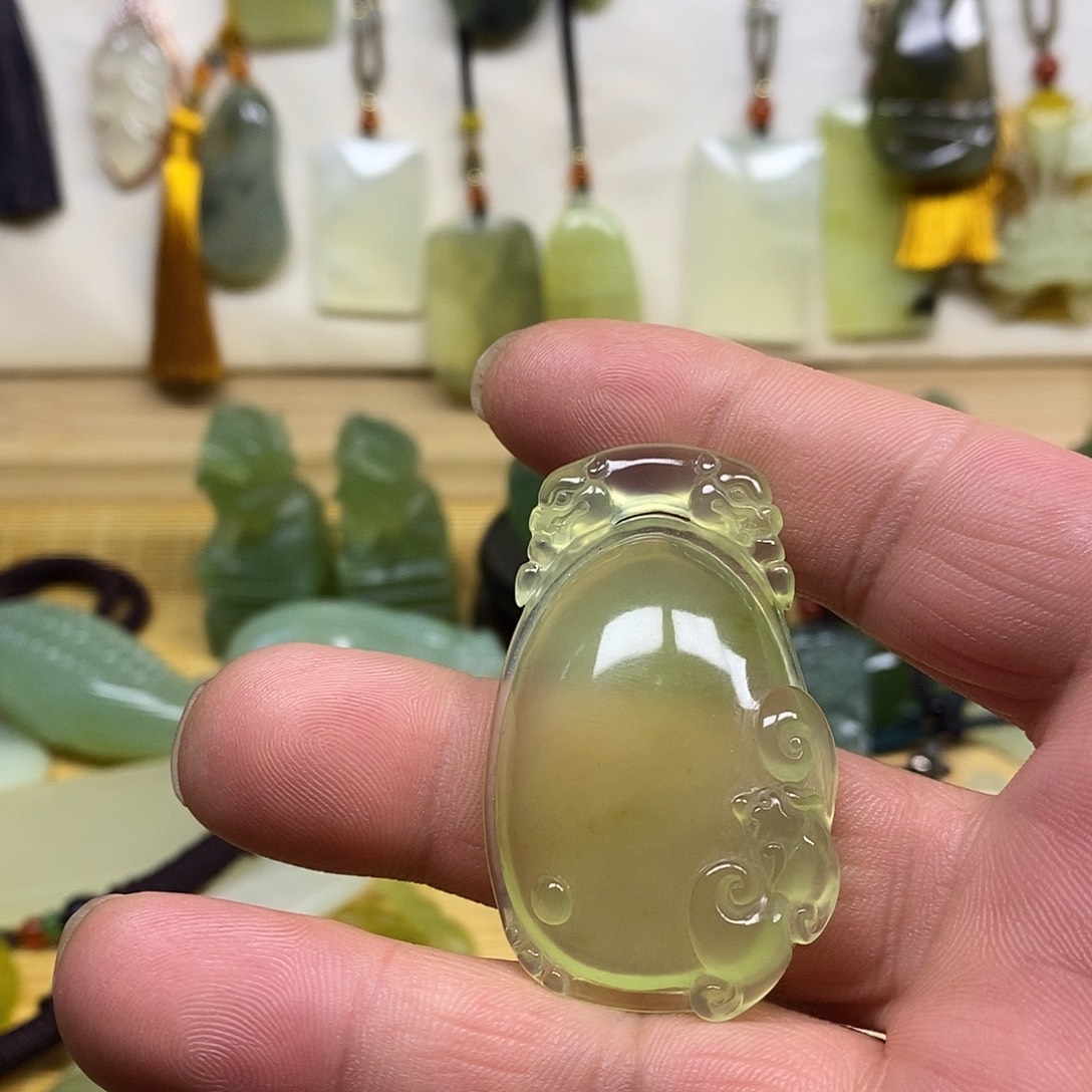 蛇纹石玉合金珠宝奇石