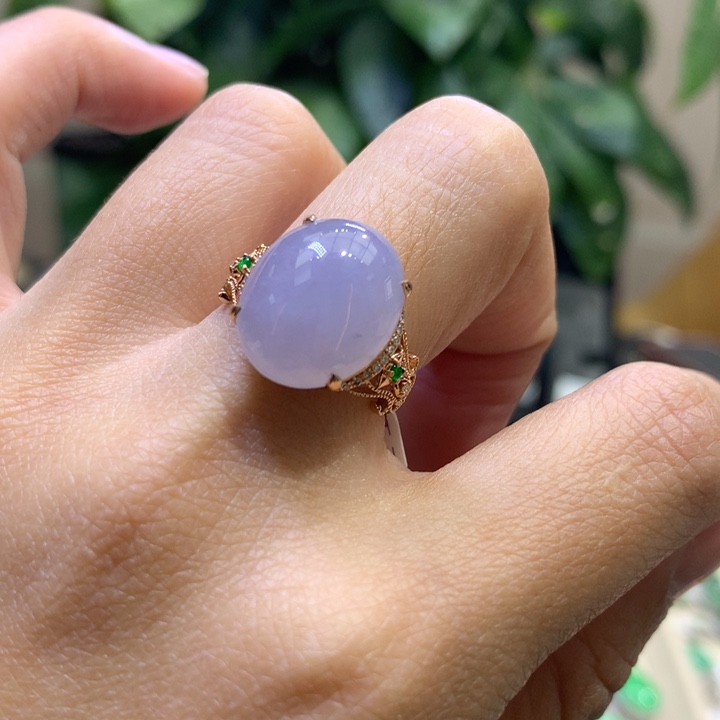 翡翠颈饰18K金镶嵌翡翠