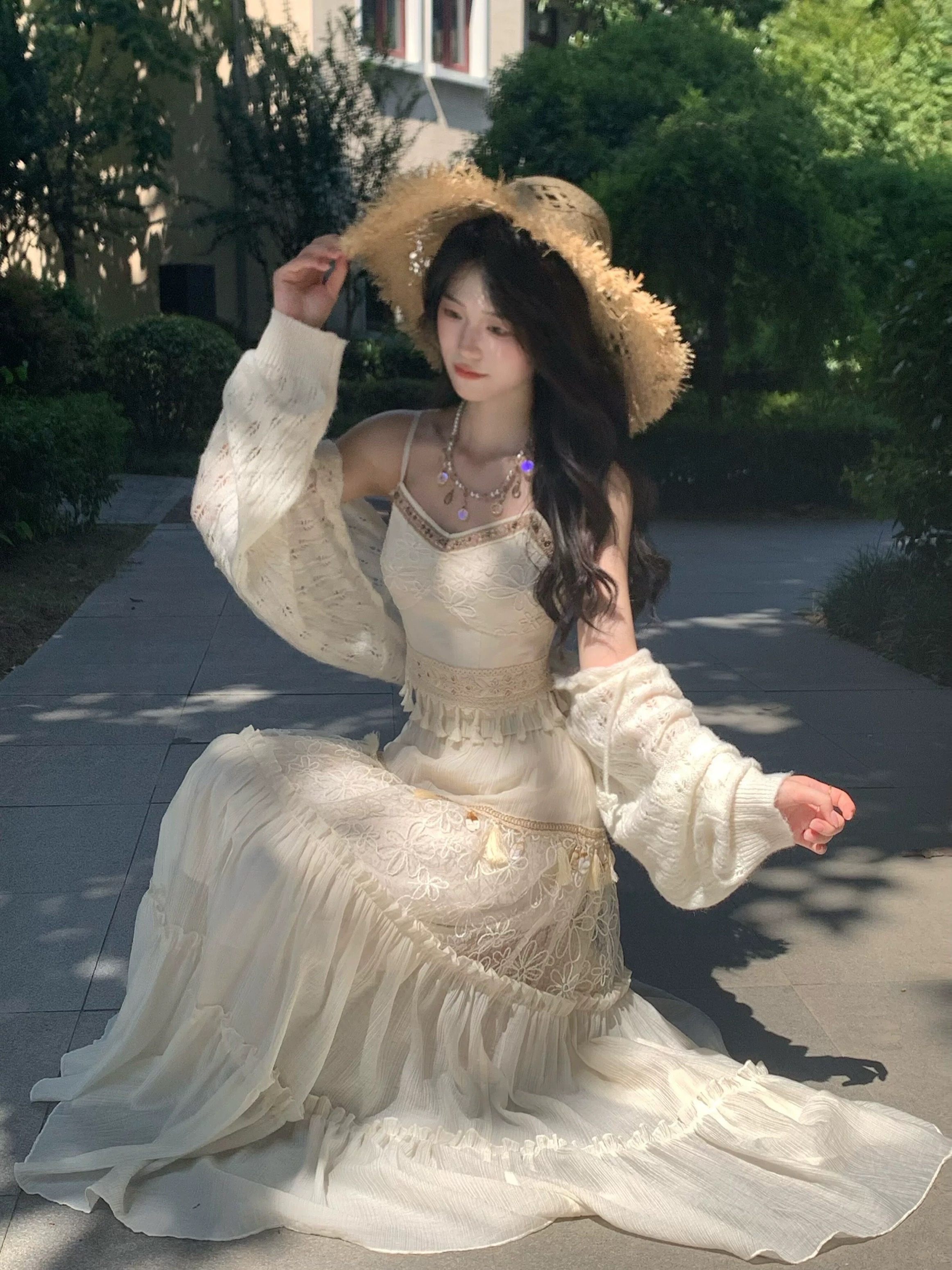 《艺术生》奶呼呼裙女2025夏云南旅游开衫吊带上衣流苏半身裙三件套