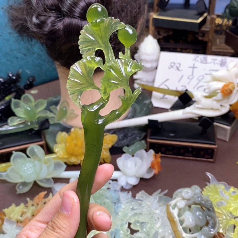 【闪购商品】未镶嵌蛇纹石玉发饰云**朵