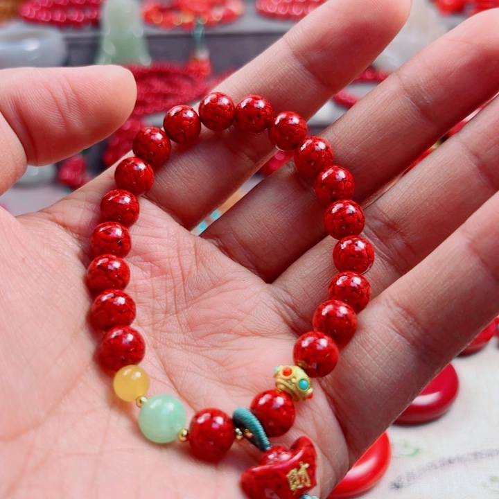 橄榄核吊坠多样性