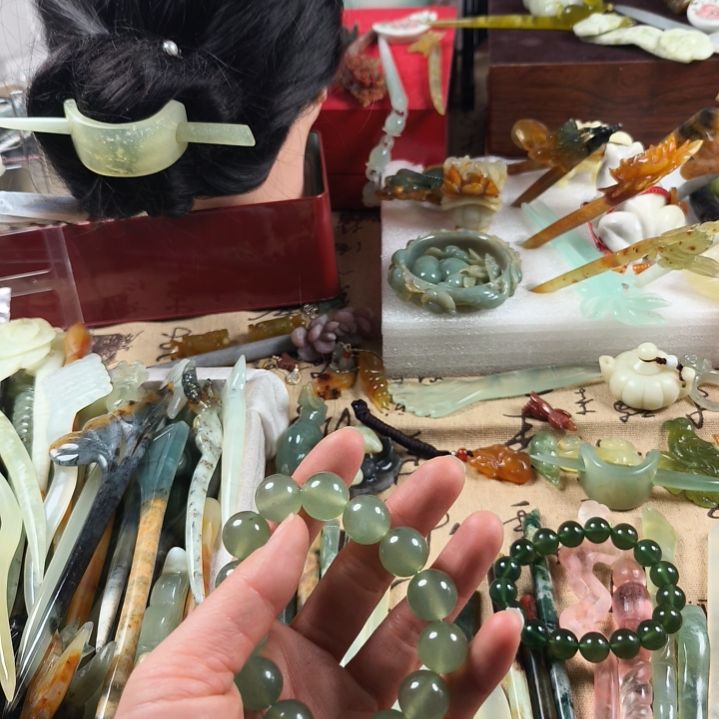 蛇纹石玉发饰合金