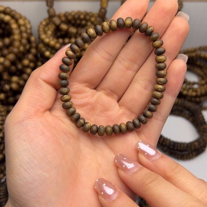 沉香沉香碎屑种植奇楠沉水浮，算盘珠卡07，4克