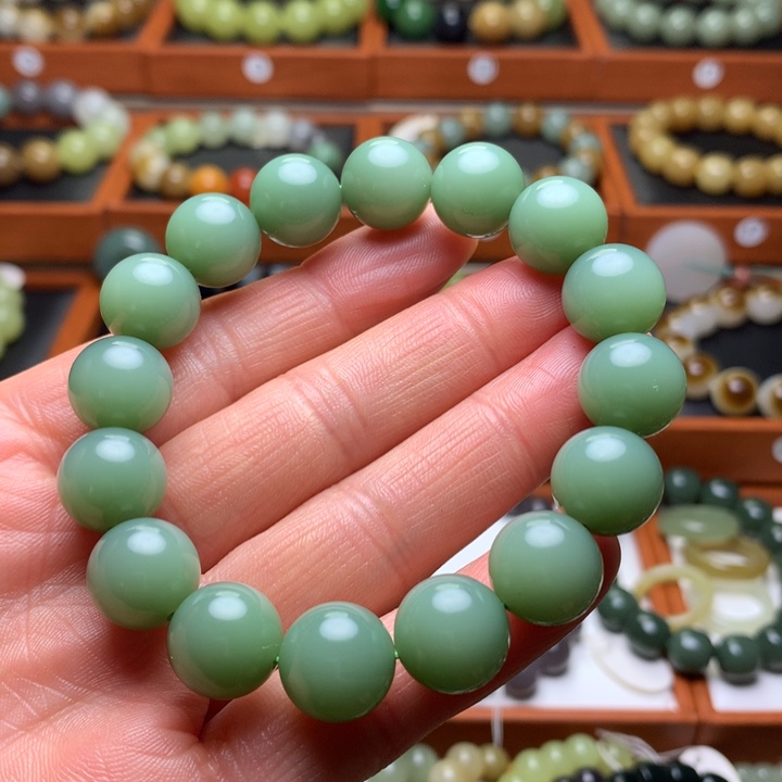 和田玉手串未镶嵌