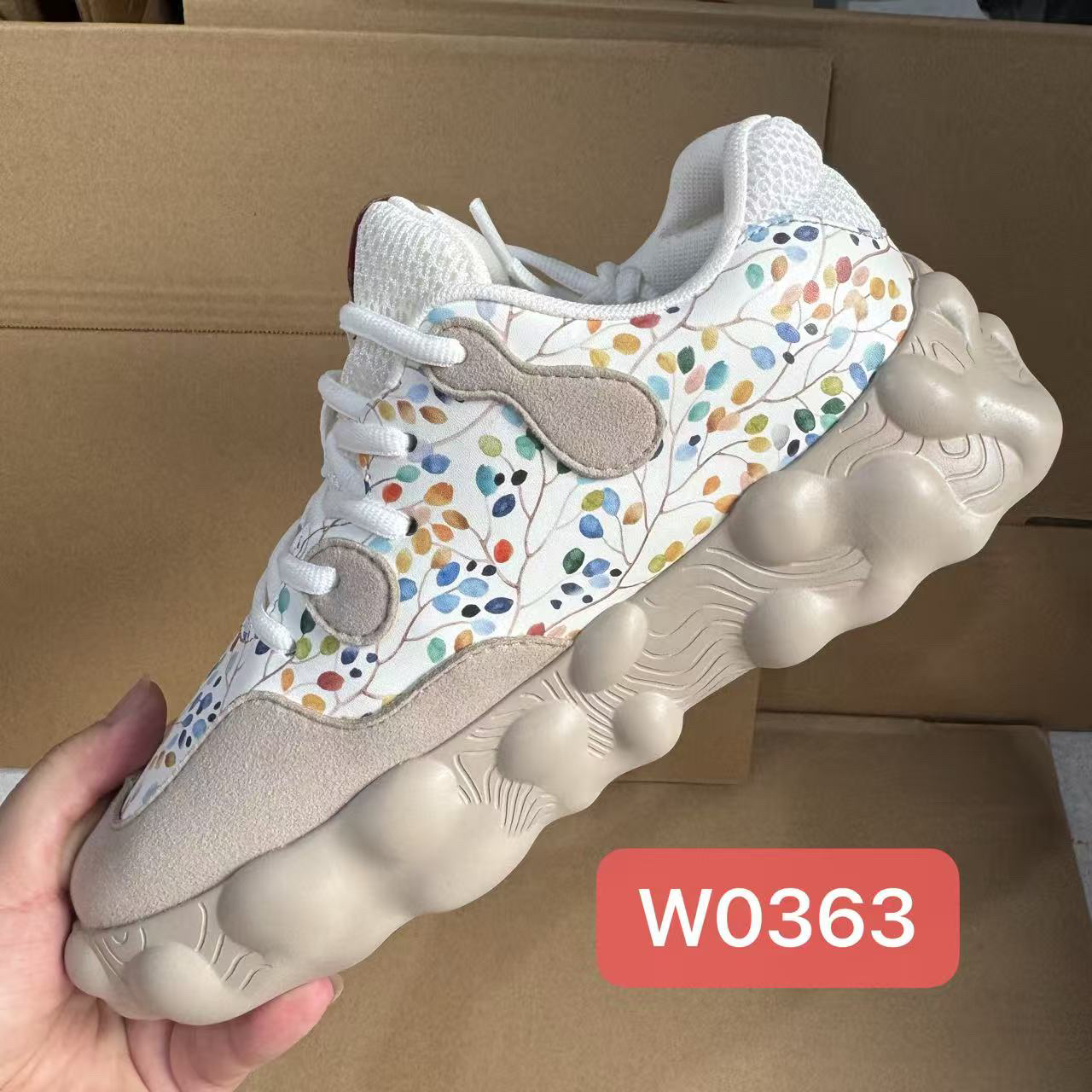 彩绘旅行时尚潮流舒适厚底泡泡底丑萌女鞋