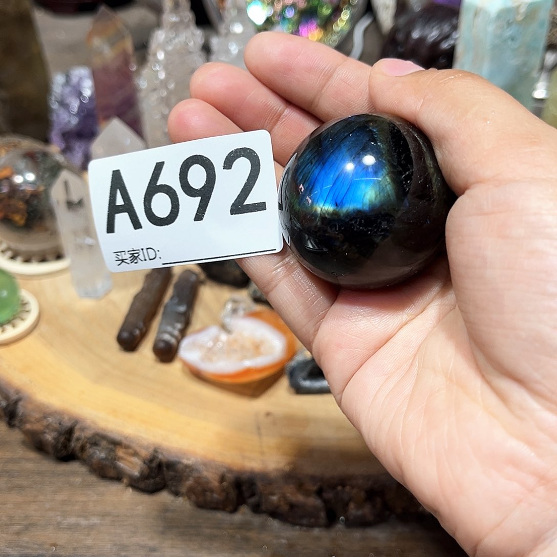未镶嵌珠宝半成品水晶N****t多样性发其一微瑕
