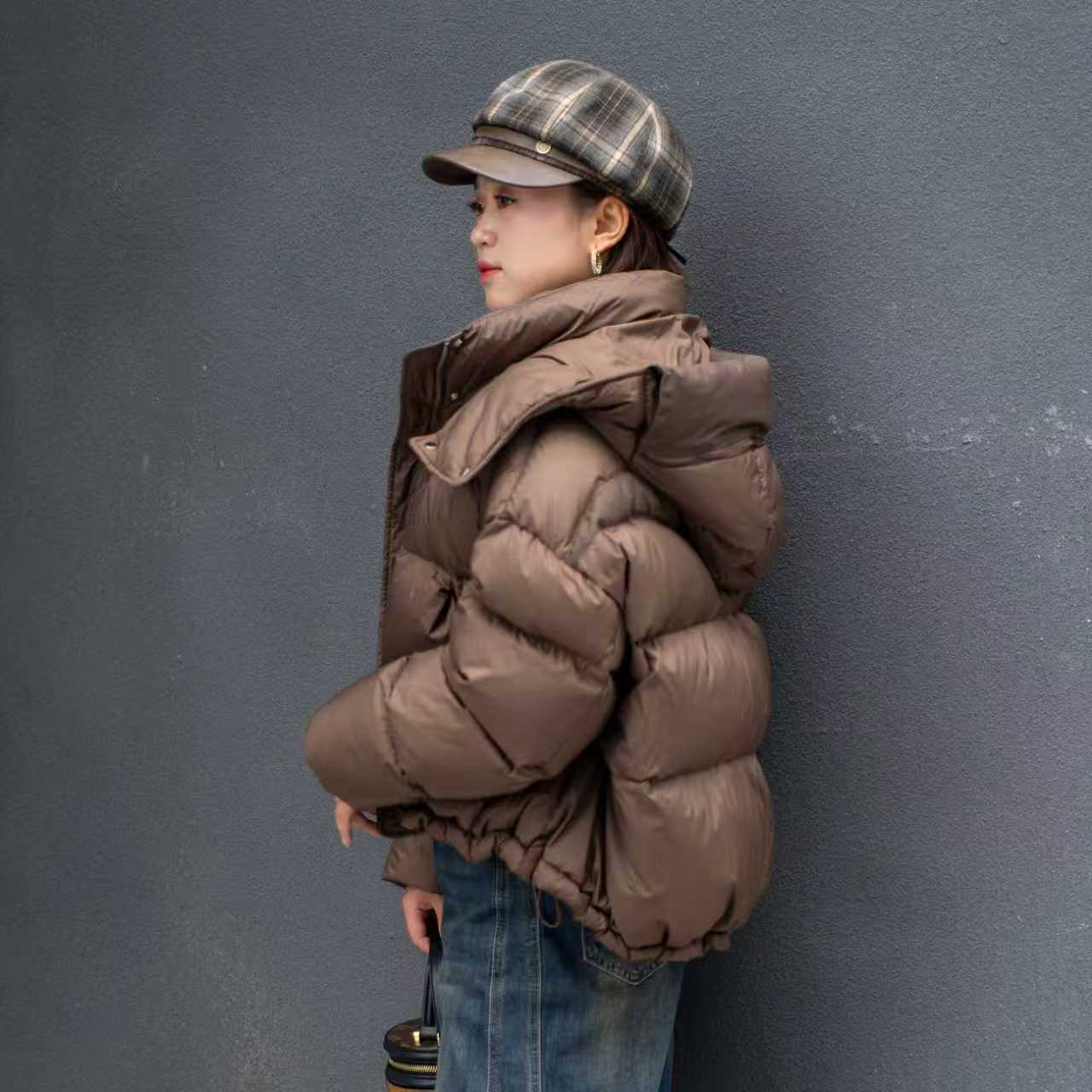 c12-101韩版撞色羽绒服女短款连帽加厚保暖宽松洋气面包外套