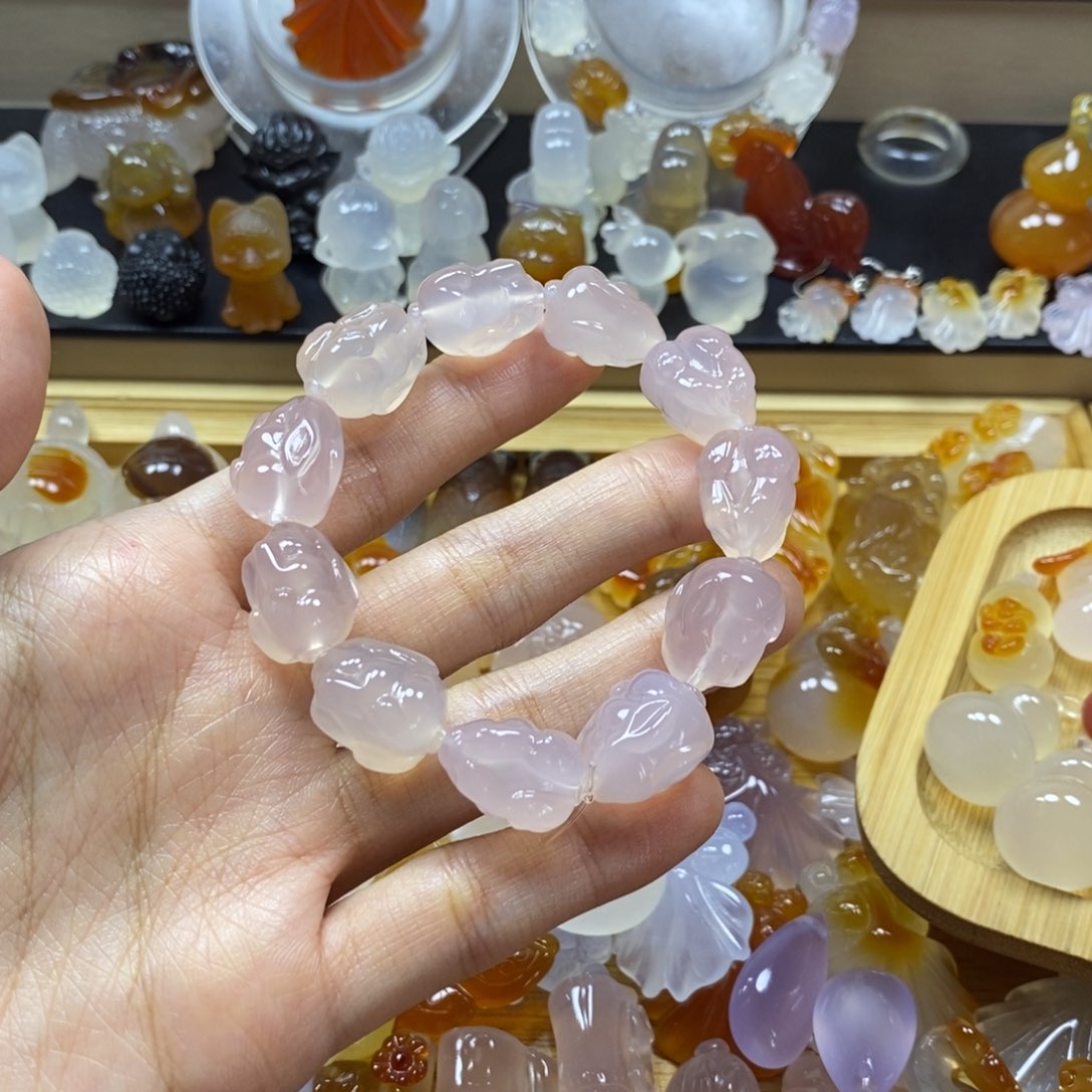 玛瑙/玉髓颈饰未镶嵌荷**田