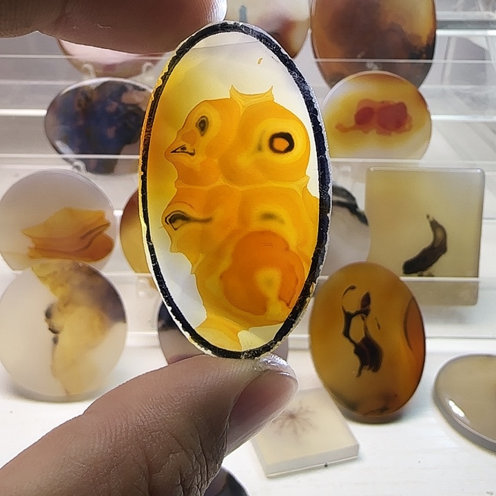 玛瑙/玉髓未镶嵌珠宝奇石