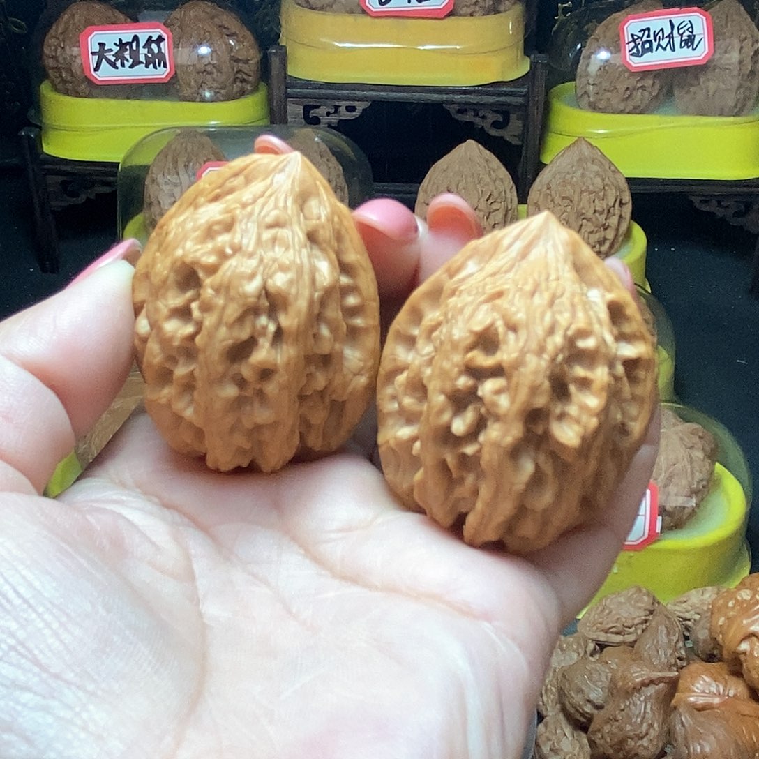 文玩核桃把件w大沽石