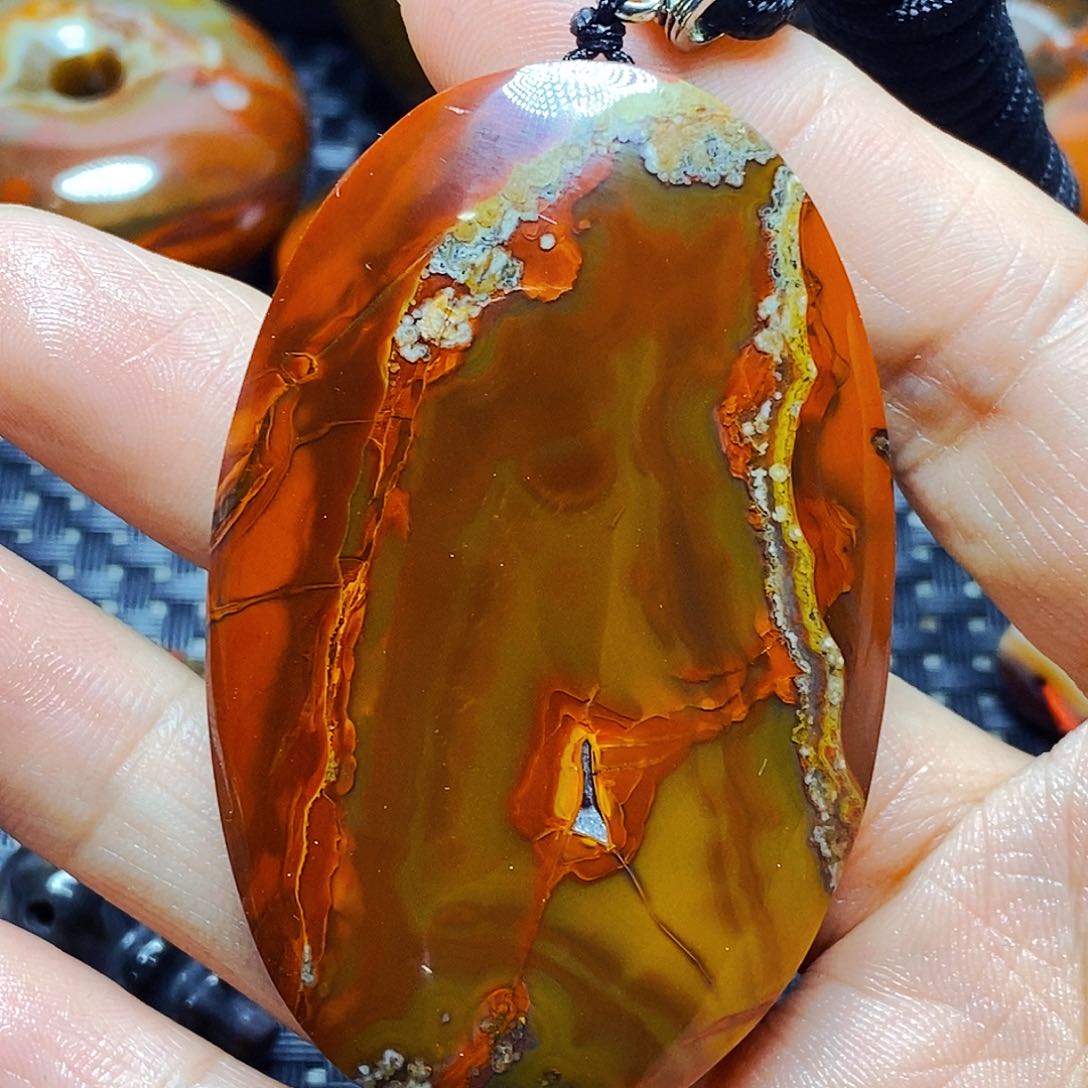 未镶嵌颈饰玛瑙/玉髓?****?