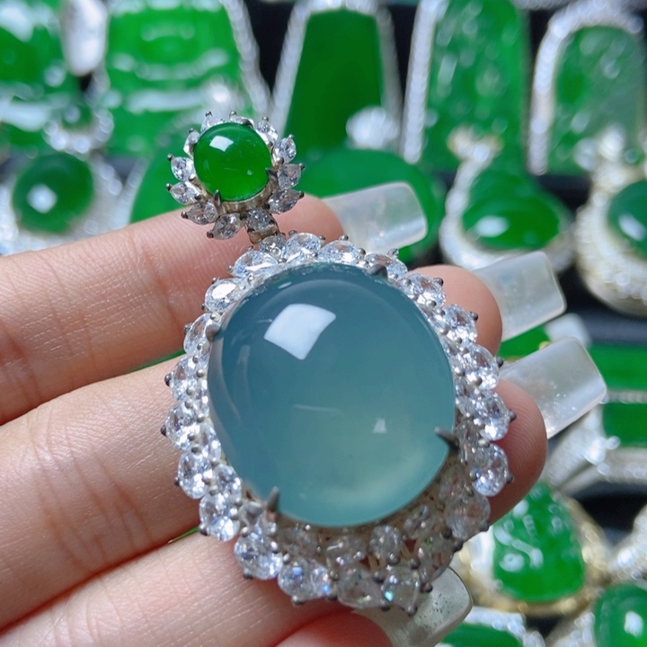 翡翠颈饰银S925镶嵌          