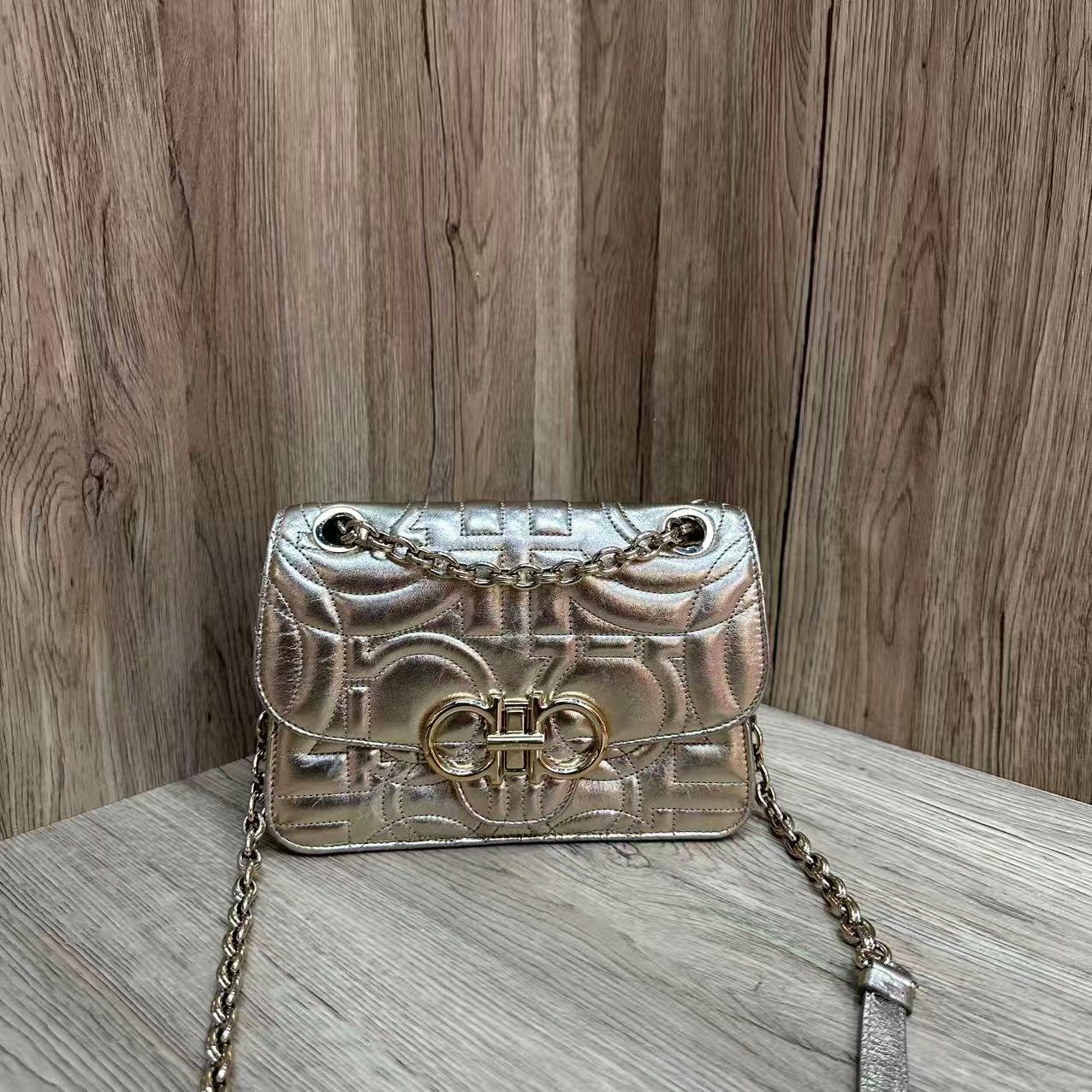 95新 FERRAGAMO/菲拉格慕 乱乱子中古/女士/单肩包/119781