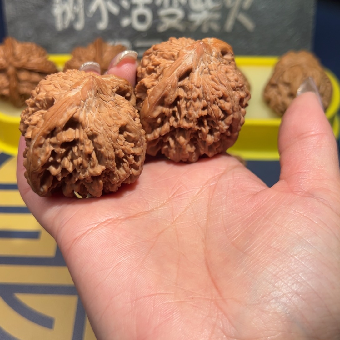 文玩核桃把件儒*ゲ满天星48.5