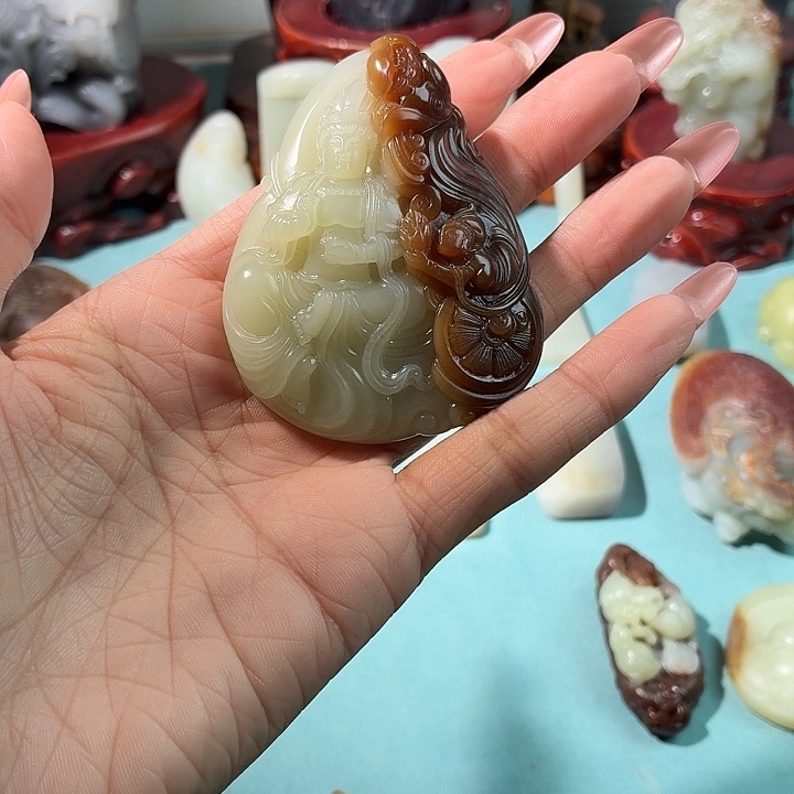 涛***和田玉未镶嵌挂件