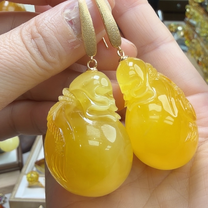 琥珀未镶嵌珠宝奇石