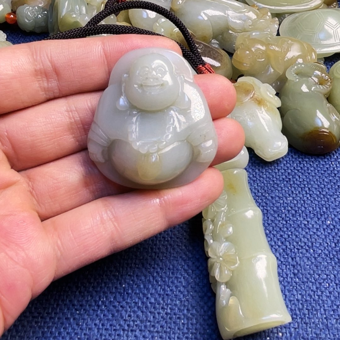 和田玉吊坠(不含链)未镶嵌快*?