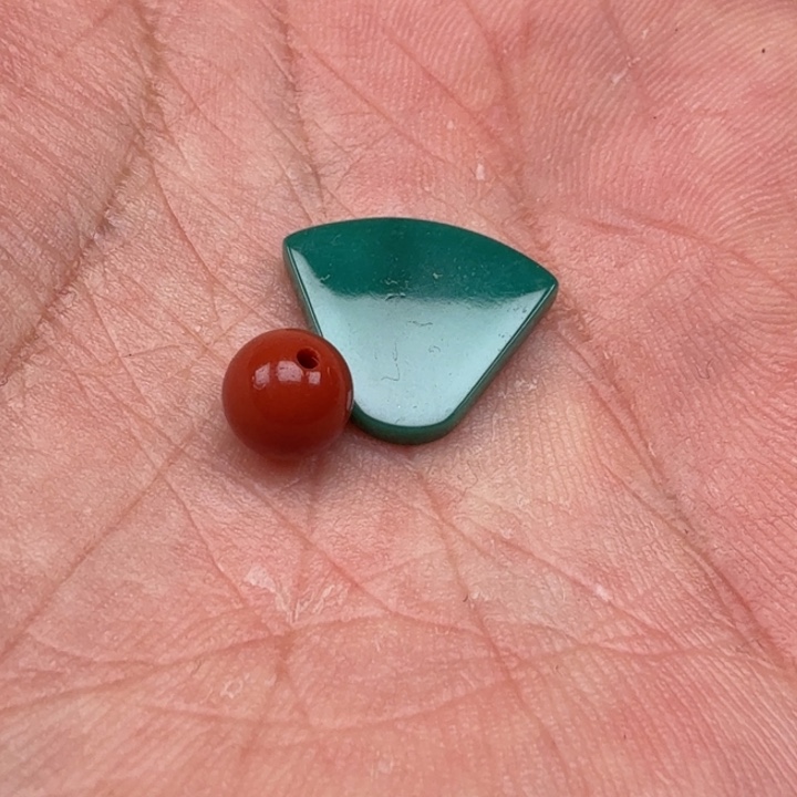 光***生南红玛瑙未镶嵌珠宝半成品