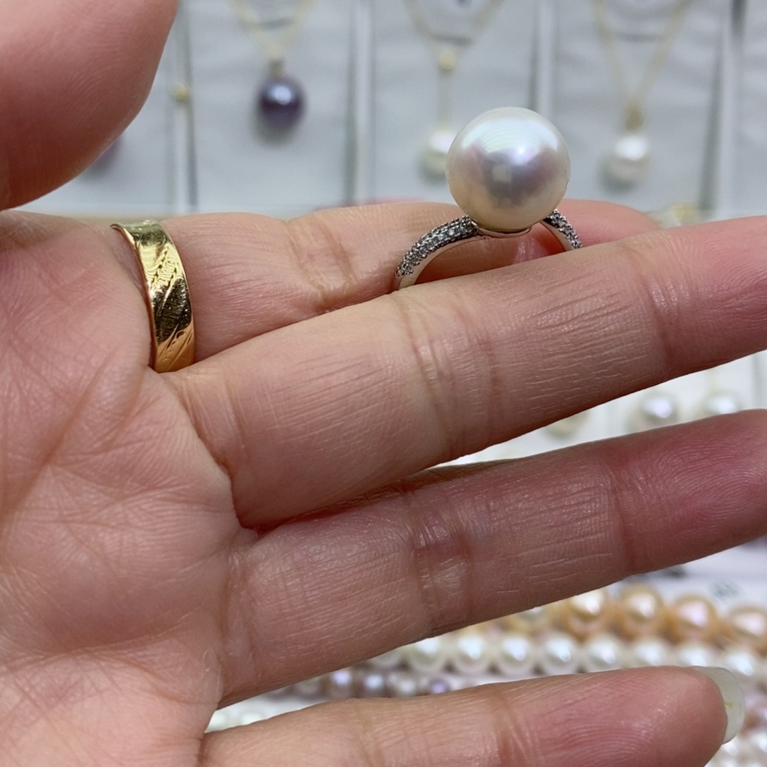 淡水珍珠吊坠(赠链)银S925镶嵌