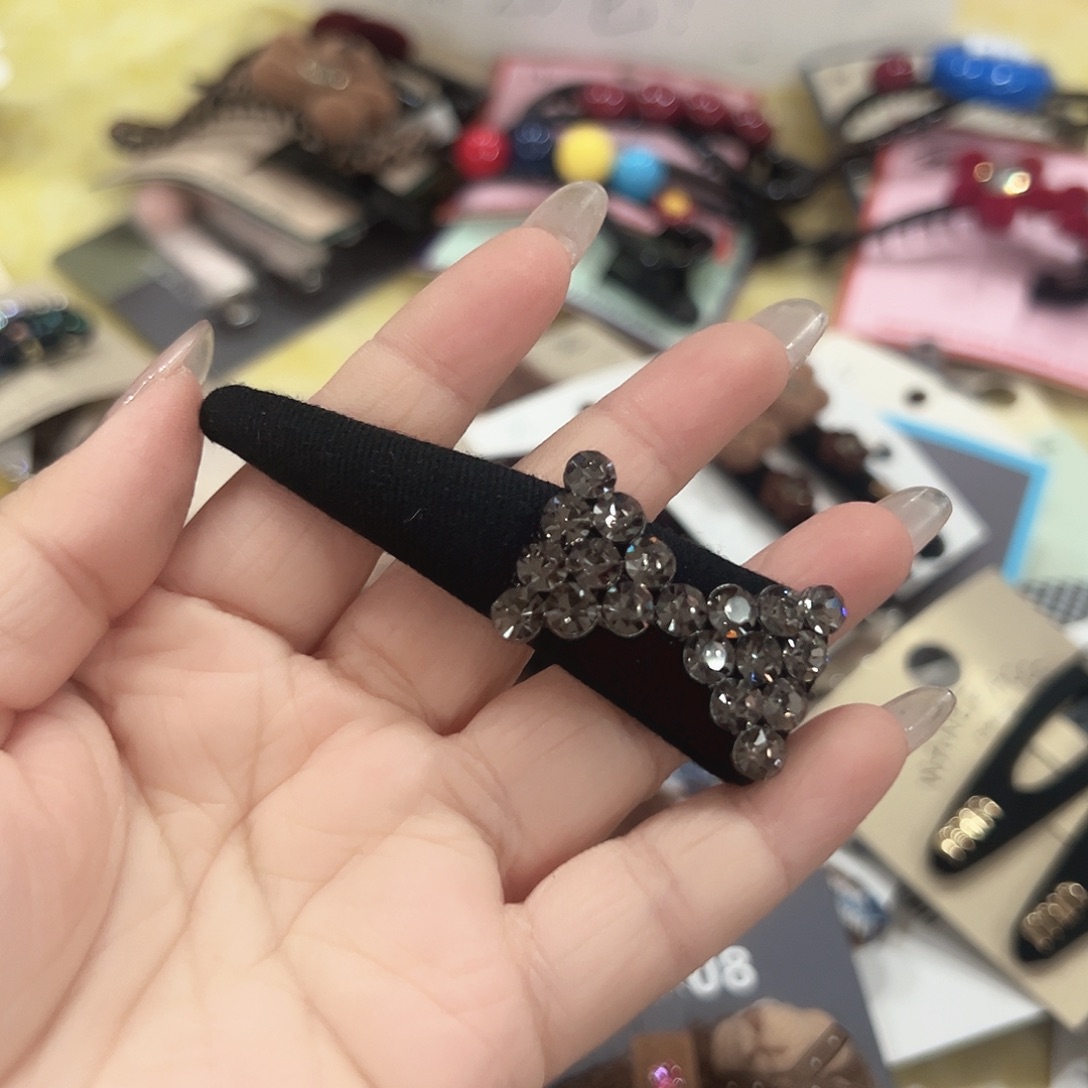 非金属蝴蝶结钻钻黑色掰掰