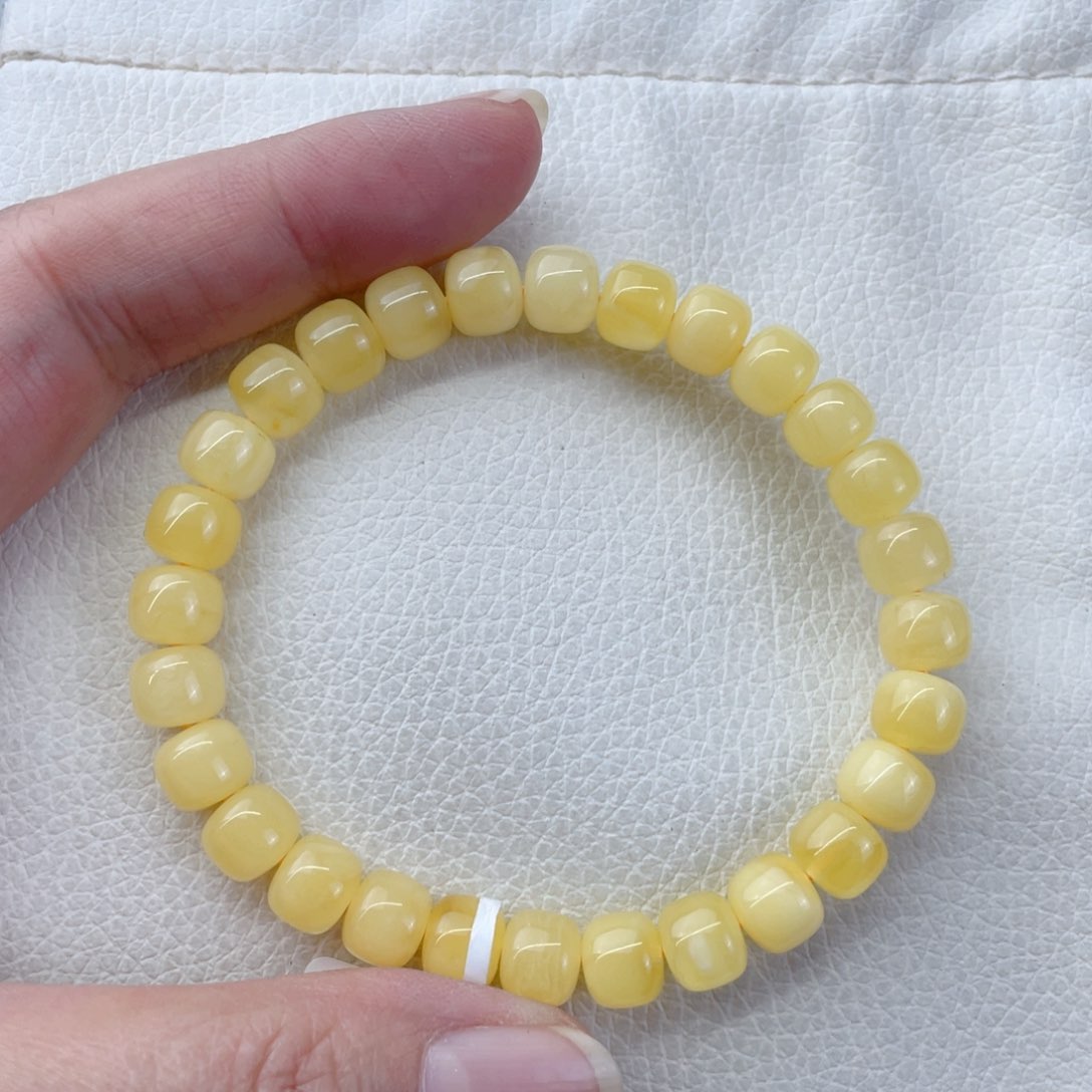 蜜蜡裸石未镶嵌蜜蜡026