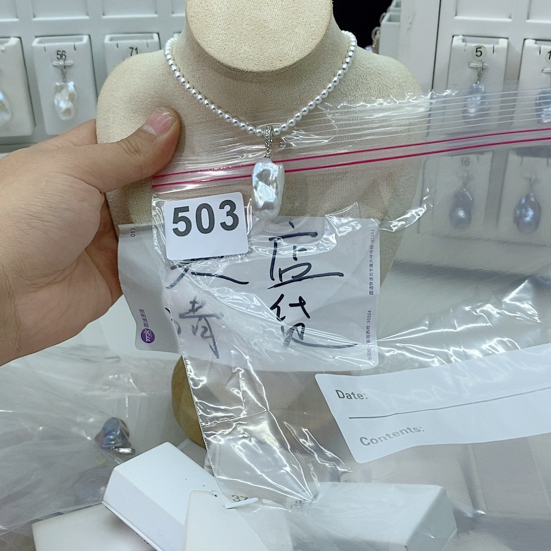 淡水珍珠颈饰合金