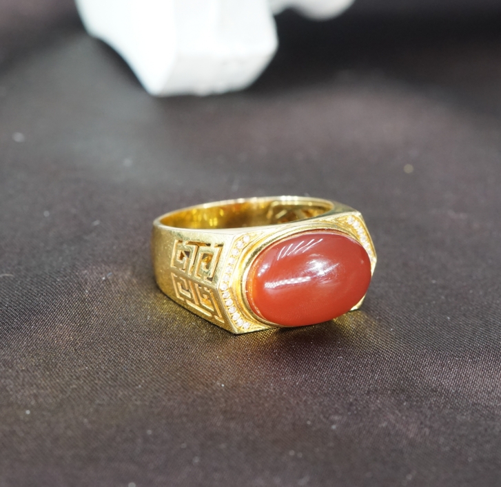 18K南红回纹牛血男戒 AK021222