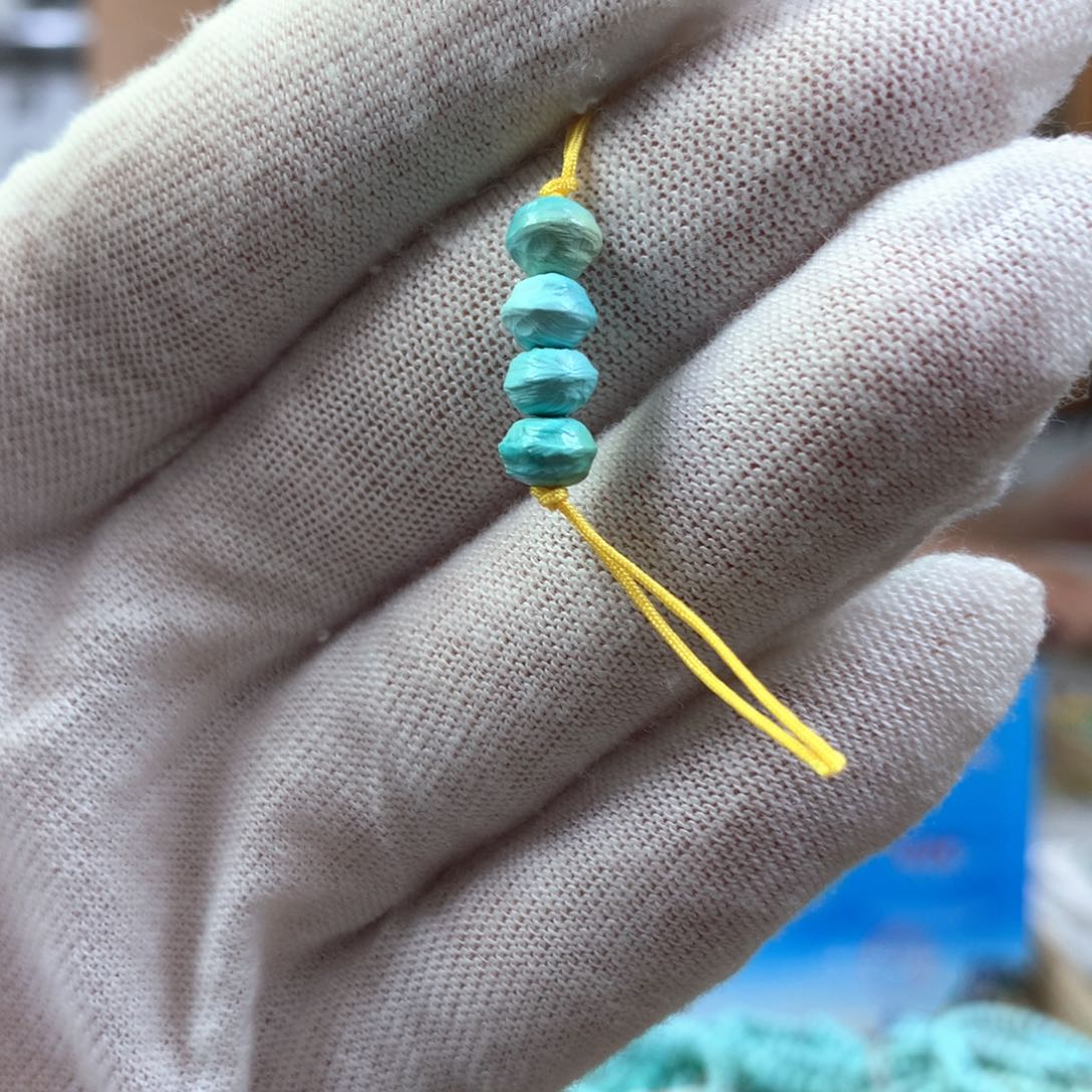 绿松石未镶嵌挂件