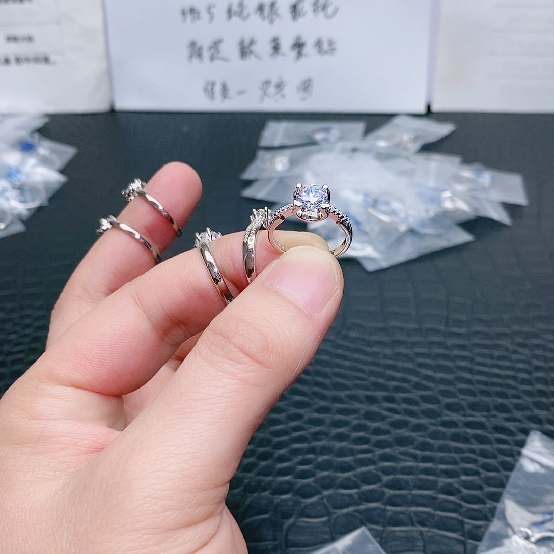 合成碳硅石925银小蛮腰牛头1克拉12码