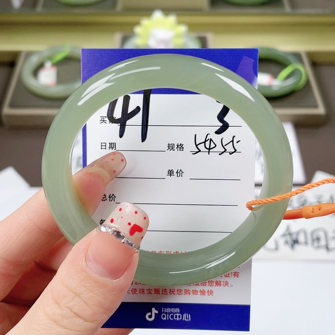 【闪购商品】和田玉手镯未镶嵌