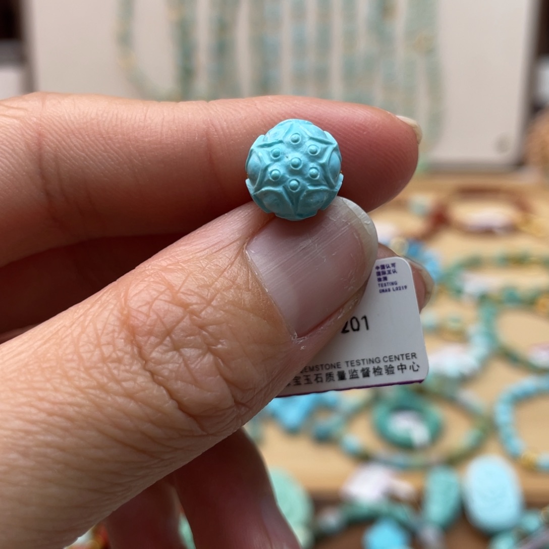 绿松石雕刻件未镶嵌