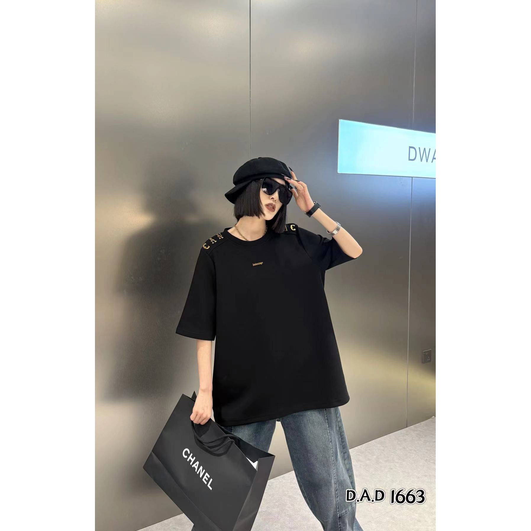  季公子大码欧货重工时尚特特显瘦正肩半袖1798