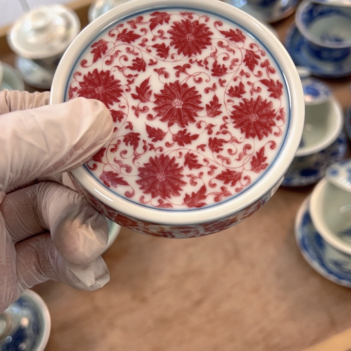 瓷片白青花釉里红实心盖置完品