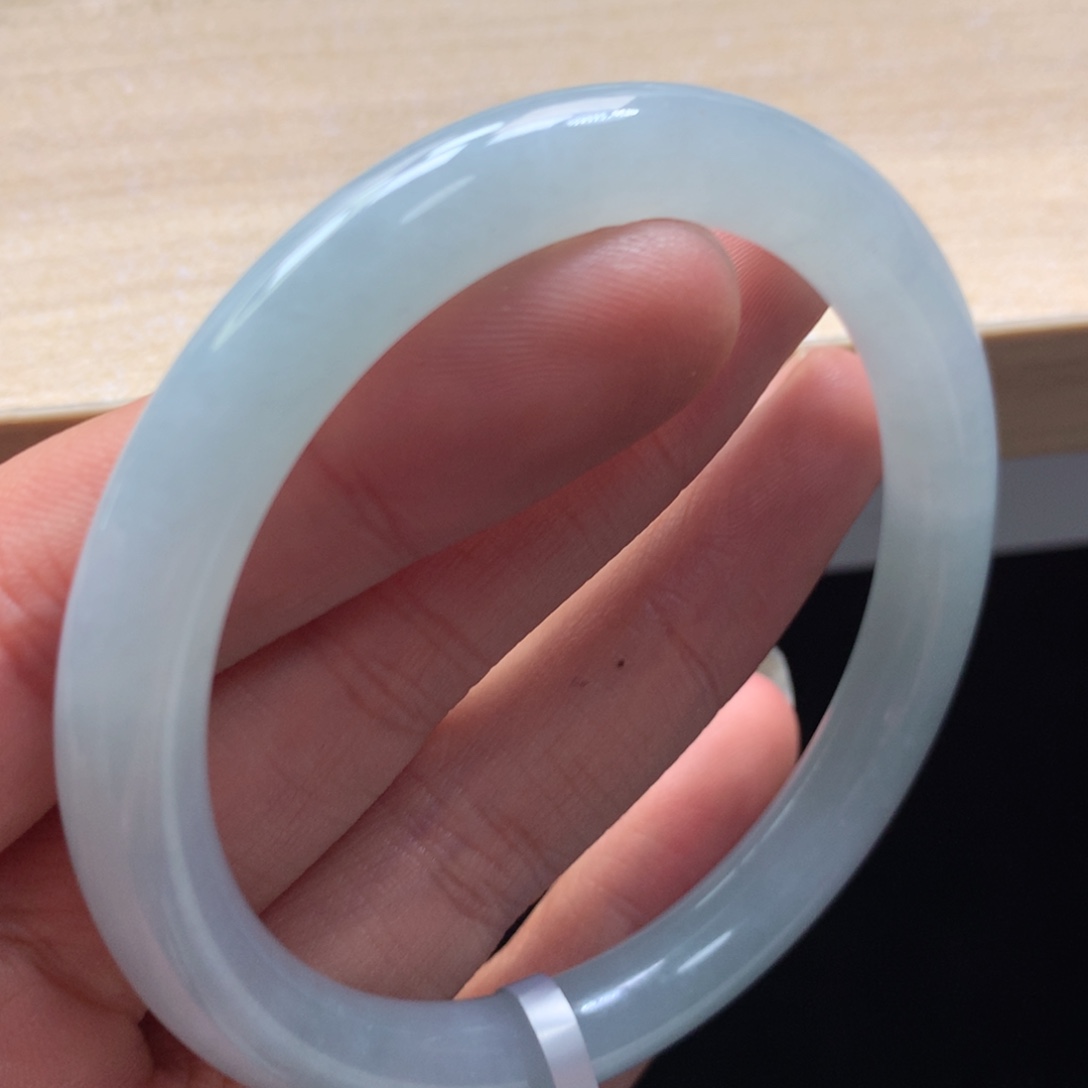 未镶嵌手镯翡翠手镯