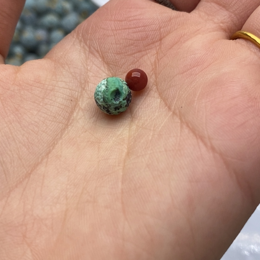 南红玛瑙未镶嵌珠宝奇石