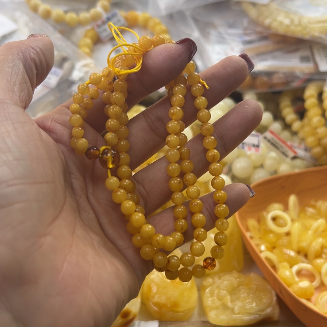 琥珀珠宝奇石未镶嵌