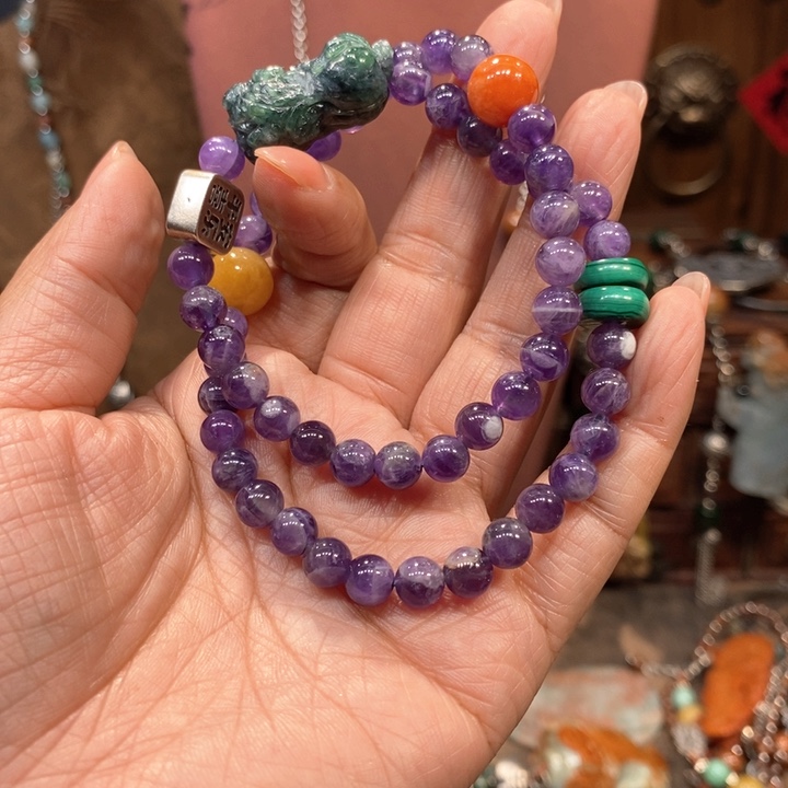 翡翠吊坠(赠链)未镶嵌