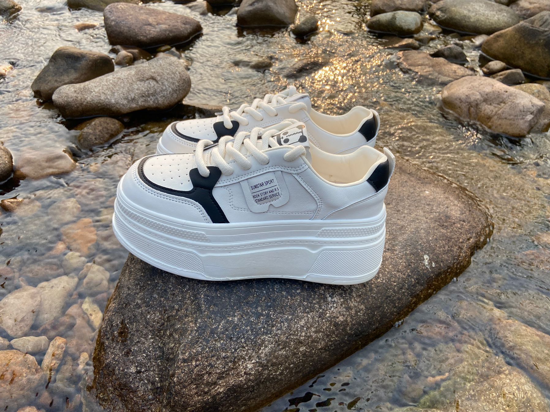 7cm女鞋2025爆款新款厚底小白鞋女春秋季超火小个子板鞋