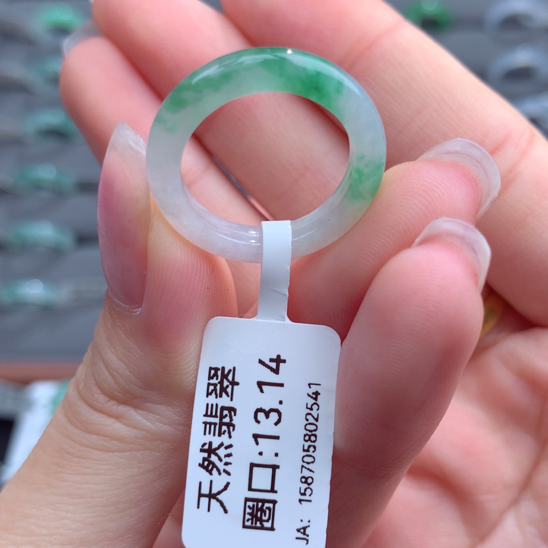 翡翠戒指未镶嵌天然