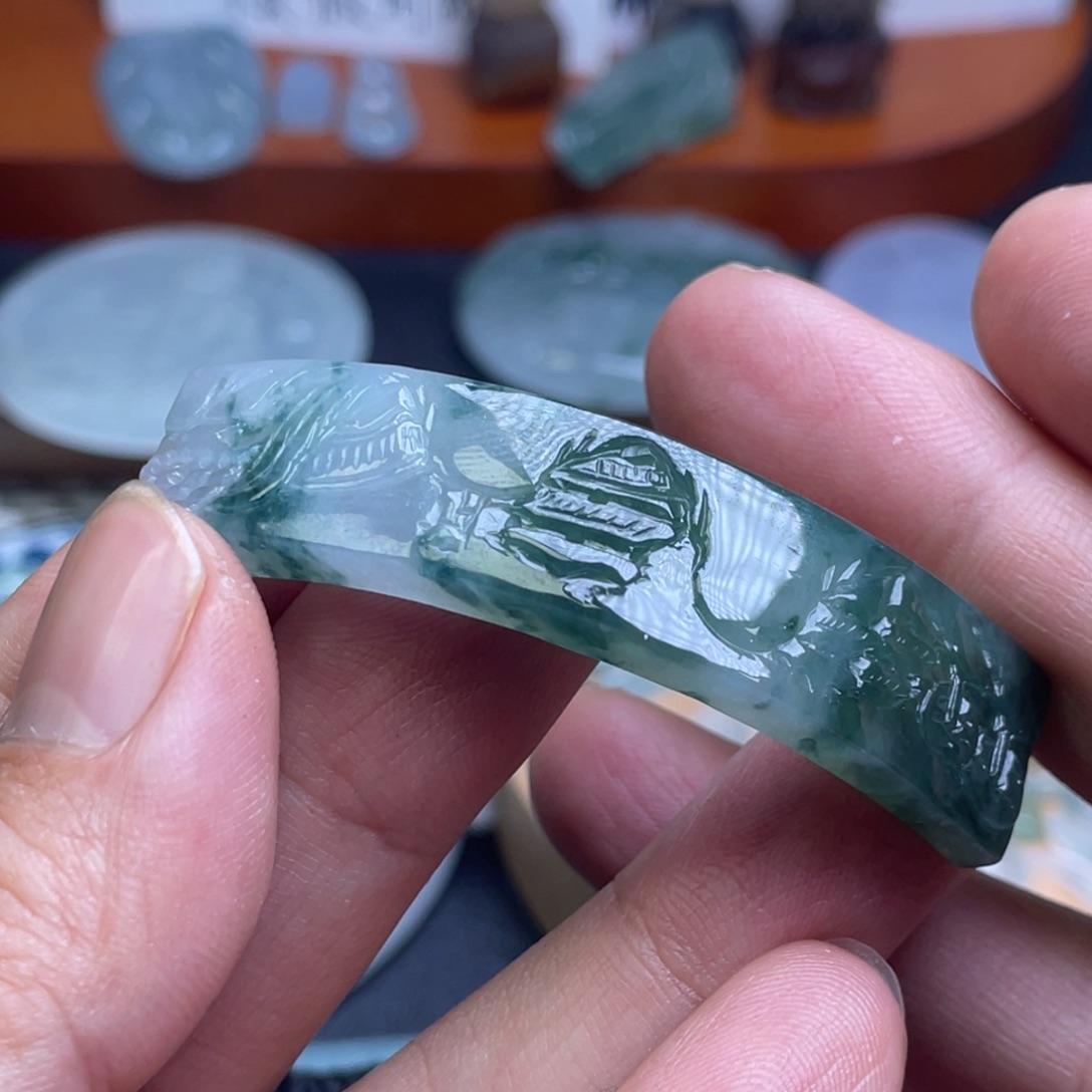 颈饰未镶嵌翡翠翡翠