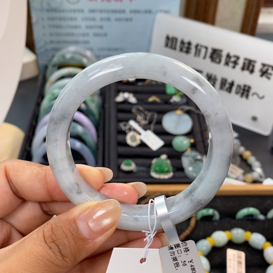 未镶嵌手镯翡翠翡翠手镯