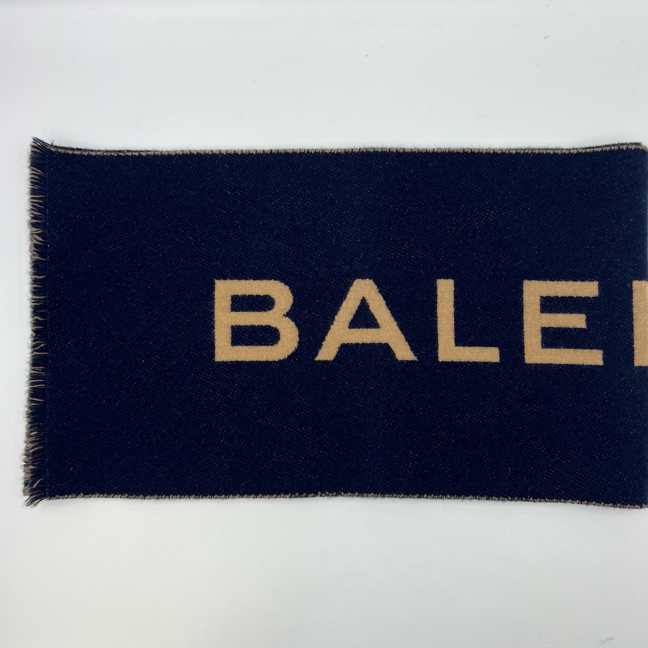 全新未使用 Balenciaga/巴黎世家 双面字母印花围巾/9585364