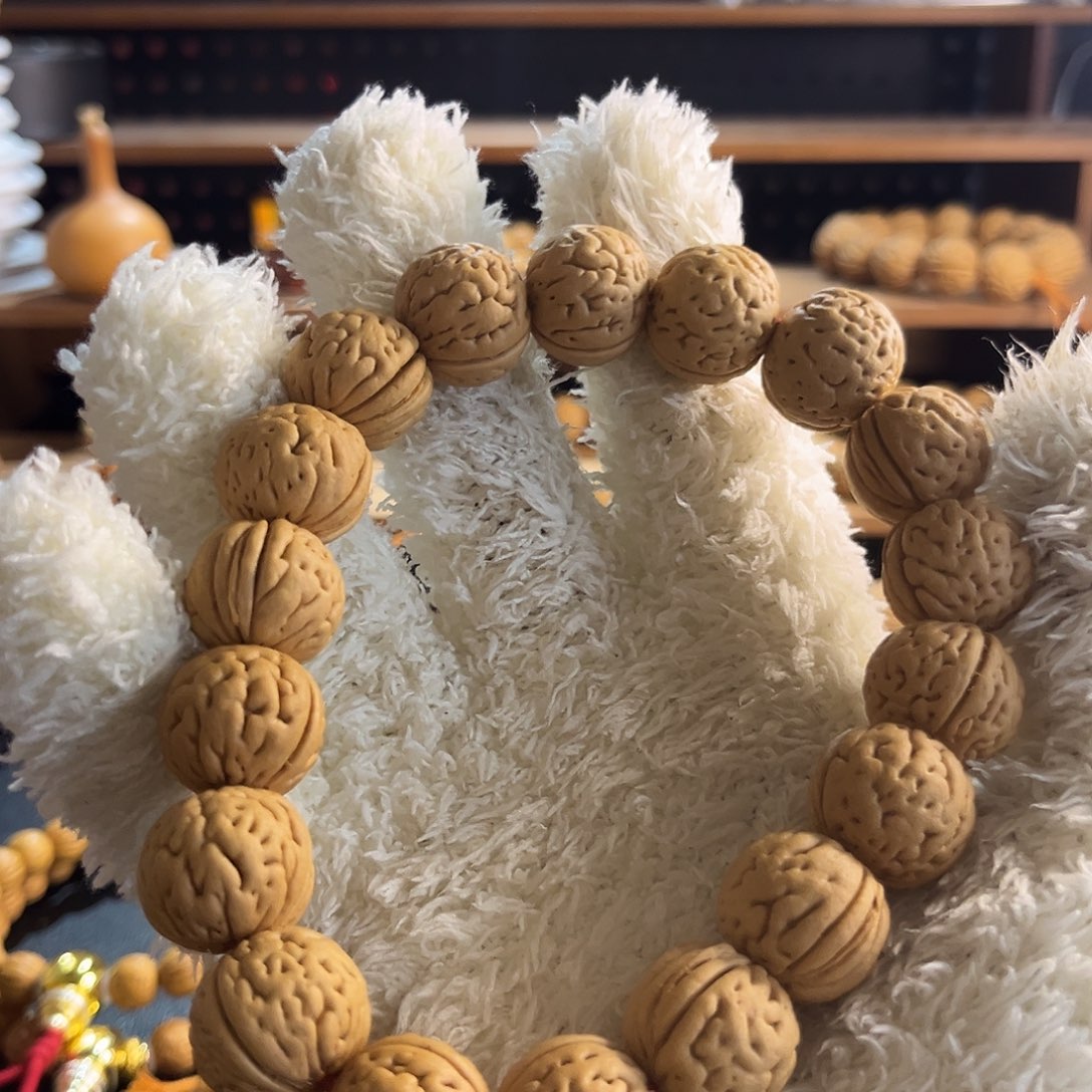 散***。吊坠桃核18盘锦肌肉